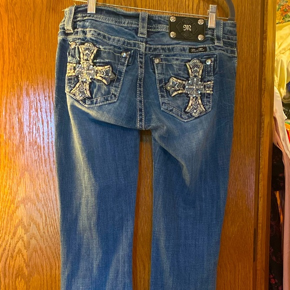 Miss me relaxed low rise bootcut jeans size 27 inseam 34 with rhinestone crosses - Picture 2 of 9